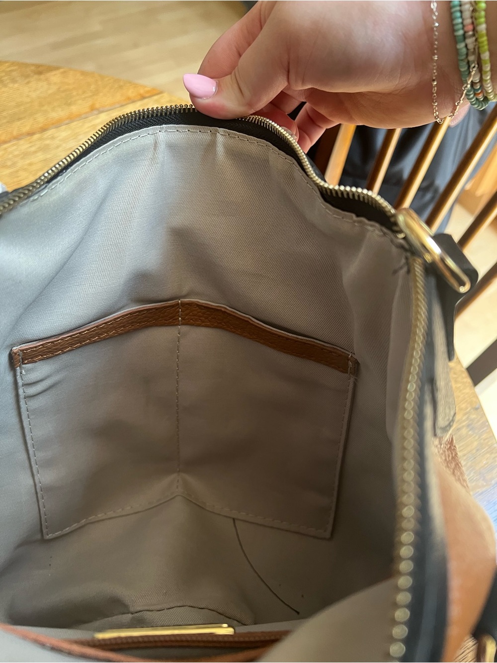 Valentina Two-Tone Tan and Black Shoulder Bag - Picture 3 of 3